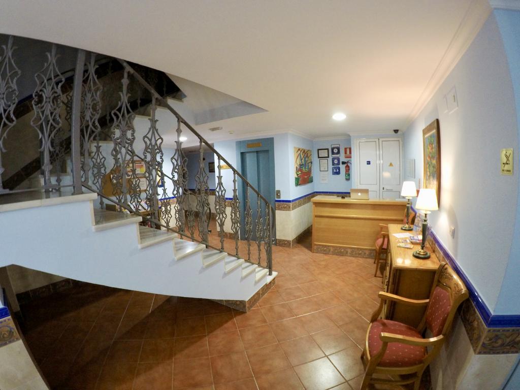 Apartamentos Nina De Oro Torremolinos Exterior foto